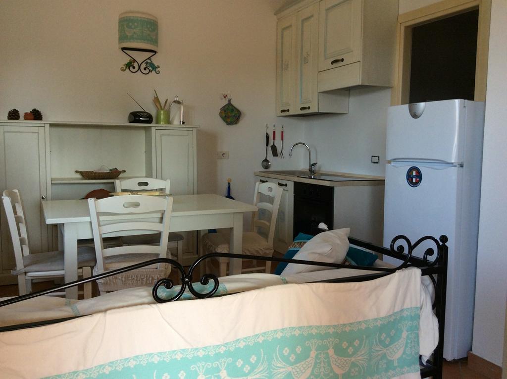 Sardinia Beach Apartments Aglientu Luaran gambar