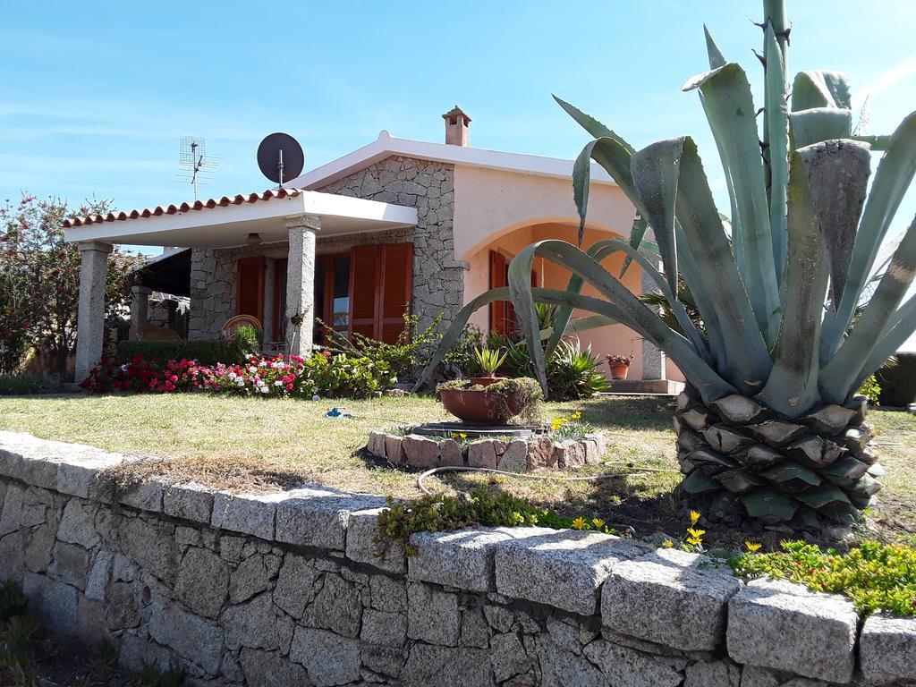 Sardinia Beach Apartments Aglientu Luaran gambar
